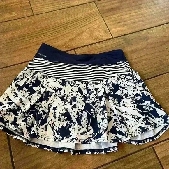 Lole Dresses & Skirts - Lole tennis skort Xsmall